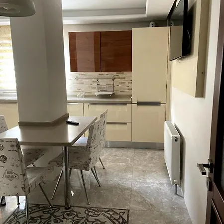 דירה Nadide Sokak D:5 1+1 *